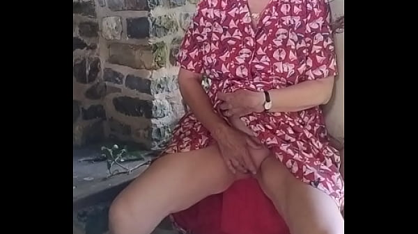 Bating outdoors