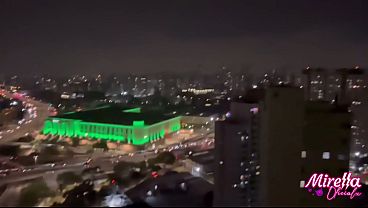 MENINO GAY DE 18 ANOS COME BUCETA DA MULHER AMIGA PELA PRIMEIRA VEZ