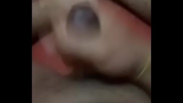 Novinho bateu uma bem gostosa e gozou muito