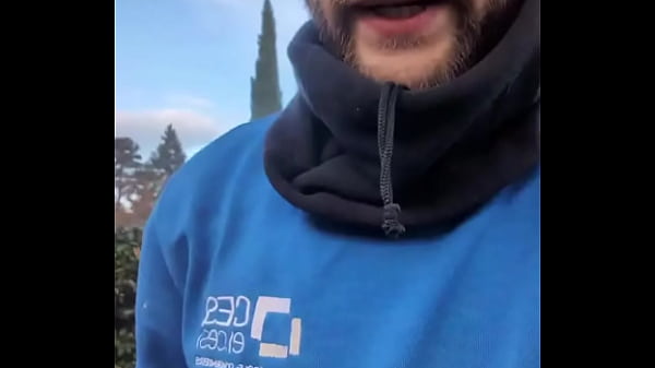 Reconversion pour aider avec sa boîte d’électricité, t’en fais pas c’est juste cette semaine  ça fait d…